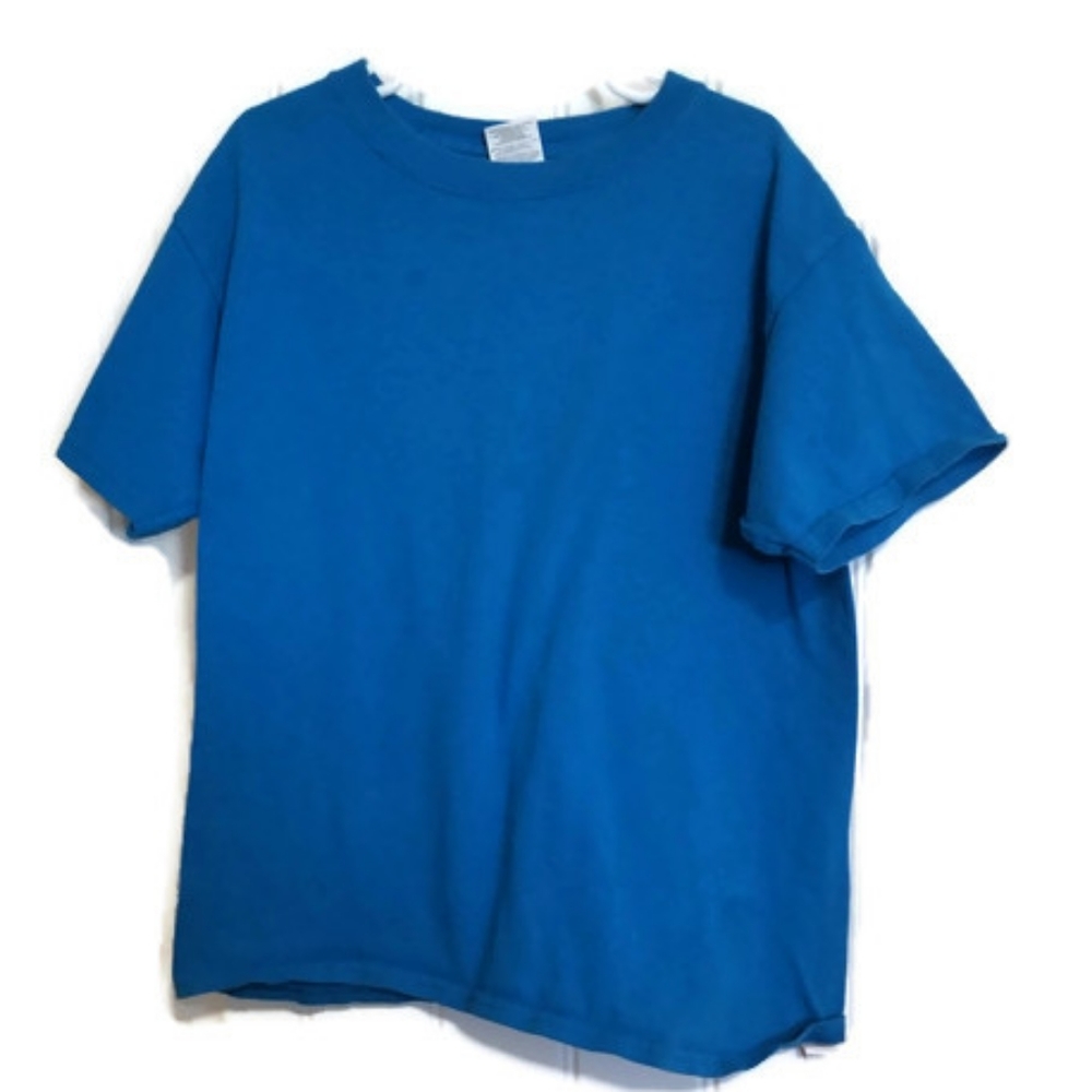 basic blue tshirt size small ❤️Like for Lower price & shipping or bundle& offer